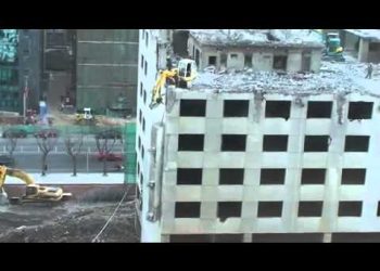 Pekinde İnşaat Yıkımı (İş Güvenliği İçerir)