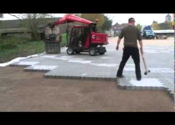 Beton Parke Taşı Yerleştirme Makinesi