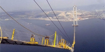 Körfez Köprüsü’nde kopan halatları Japonya’dan gelecek özel ekip sökecek