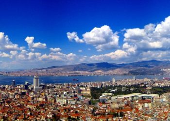 İzmir’de site konutları tercih edilmiyor.