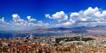 İzmir’de site konutları tercih edilmiyor.