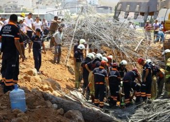 Viyadük inşaatında facia: 4 ölü