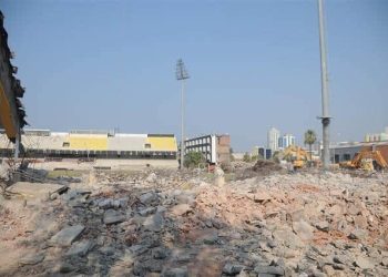 Alsancak stadının yıkım çalışmaları sürüyor
