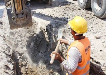 Elektrik hatları yerin altına alınıyor