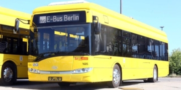 Berlin’e Elektrikli Otobüs Sloganı ”Sarı Kokmaz”
