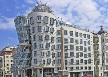 Dans Eden Ev (Prag – Çek Cumhuriyeti)