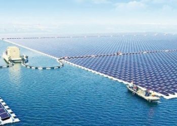 Dünyanın En Büyük Yüzen Güneş Enerjisi Santrali