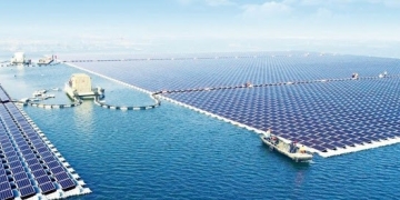 Dünyanın En Büyük Yüzen Güneş Enerjisi Santrali