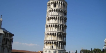Eğik Pisa Kulesi ve Sırrı