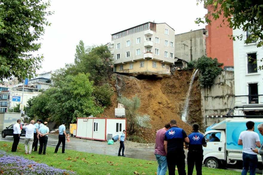 İMO İstanbul Şubesi Sütlüce'de Çöken Bina İle İlgili Teknik Değerlendirme Raporu Hazırladı