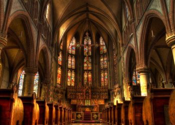 Mimari Yapıları ile Dikkat Çeken Kiliseler