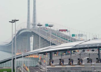 Deniz Üzerindeki En Uzun Köprü Açıldı!