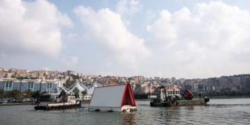 Yüzen Ev ile Deprem Sonrasında Barınma Olanağı