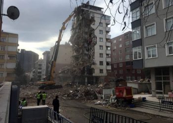 İstanbul Kartal’da Yüksek Riskli 11 Bina Boşaltıldı.