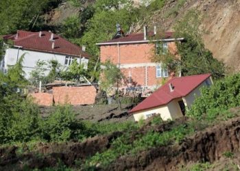 Heyelan Sonrasında 67 Bina Mühürlendi