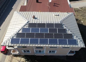 Çatıda Elektrik Üretip Dağıtım Şirketlerine Satıyor