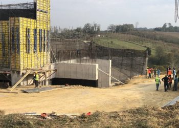 Kuzey Marmara Otoyolu inşaatında çöken iskeleden düşen işçi öldü