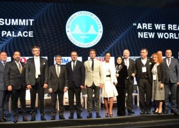 İstanbul Ekonomi Zirvesi 1 milyar dolar iş hacmi hedefiyle başladı