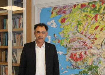 Olası bir İzmir depremiyle ilgili tekrar uyardı