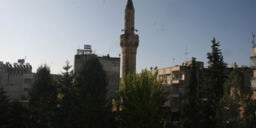 ‘Öksüz minare’ camiye kavuşuyor