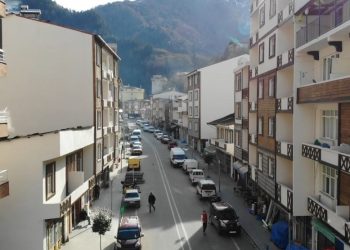 Rize İkizdere’de cephe dönüşümleri ile farklı bir görünüme kavuşuyor