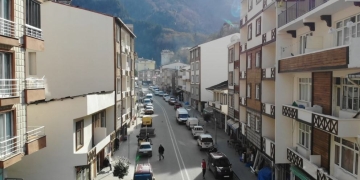 Rize İkizdere’de cephe dönüşümleri ile farklı bir görünüme kavuşuyor