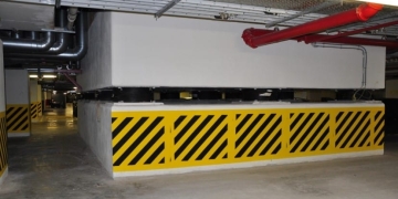 Depreme karşı deprem izolatörü ile korunuyor