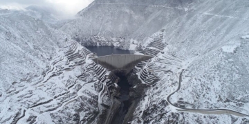 Deriner Barajı’nın etkileyici kış görünümü