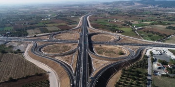 İzmir-Çandarlı arasını 40 dakikaya düşüren otoyol hizmete açılıyor