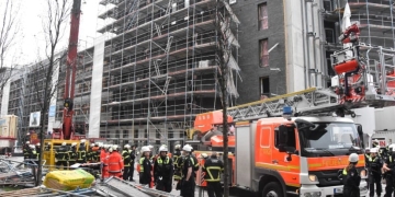 Almanya Hamburg’da iskele çöktü: 1 ölü, 8 yaralı