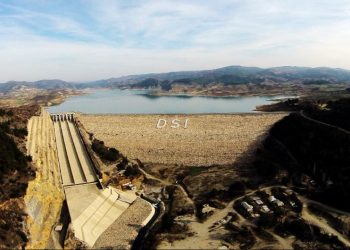 Gördes Barajının iletim hatları yaza tamamlanacak