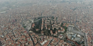 Millet Bahçesi yapılacak alanda yıkım çalışmaları başladı