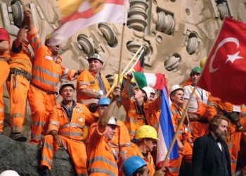 ‘Çalışan sayısı en yüksek’ şirketler arasında birinci Rönesans İnşaat