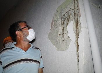 Bursa’da 9 katlı binanın kolonu patladı, vatandaşlar deprem oldu sandı