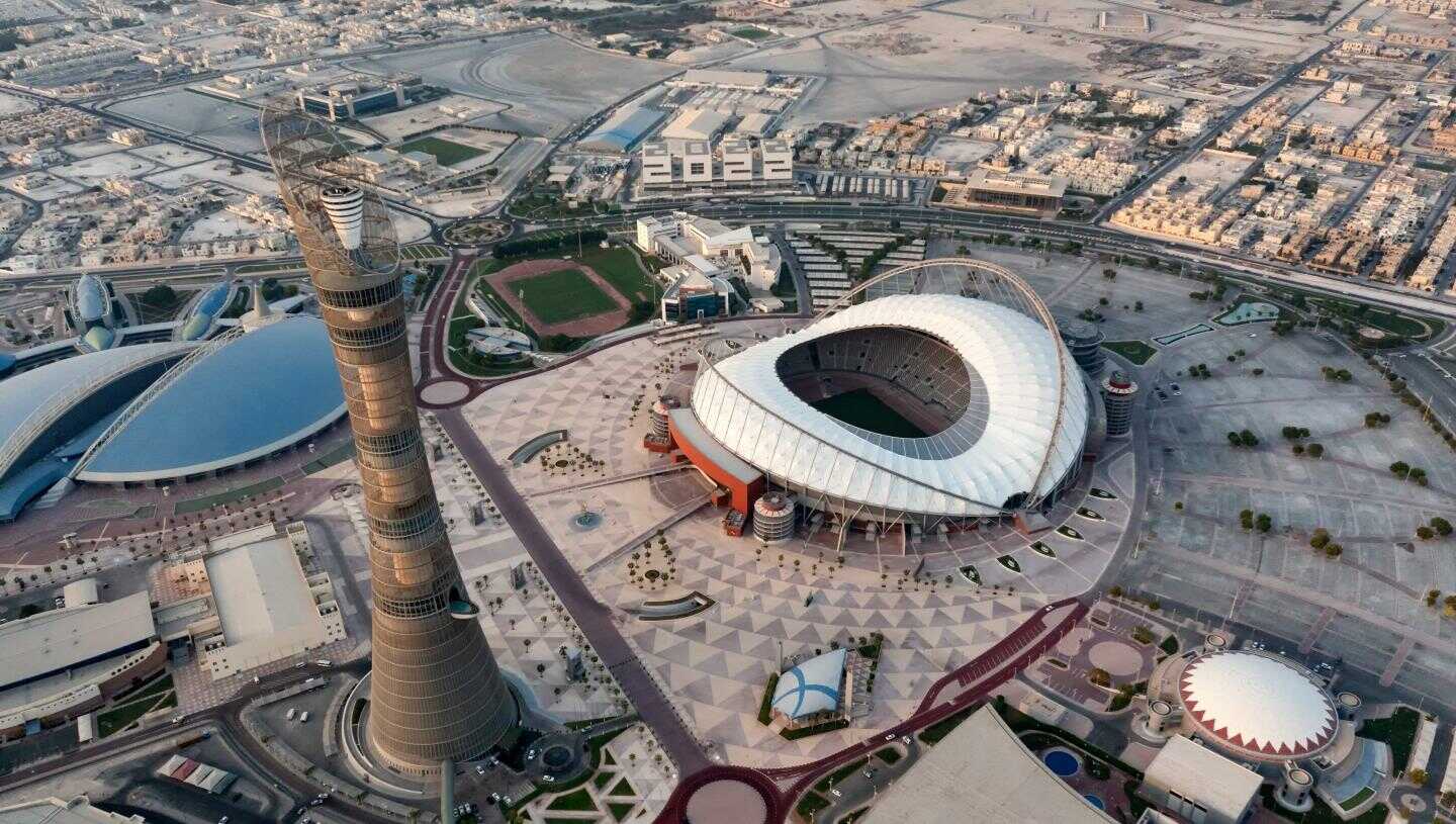 Khalifa Stadyumu