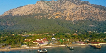 Crystal Flora Beach Resort