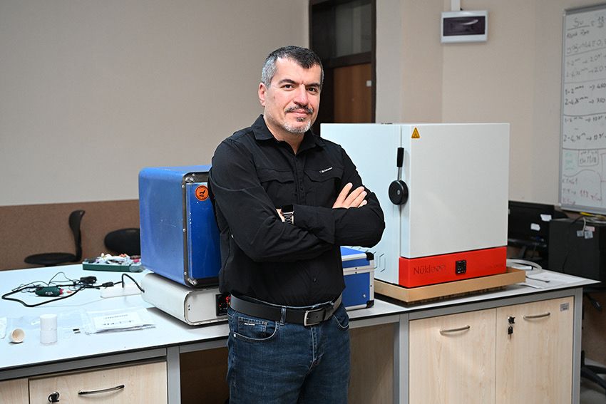 KMÜ'Den Dünya Çapında Tescilli Yenilik: Enerji Depolayan Akıllı Beton Patenti